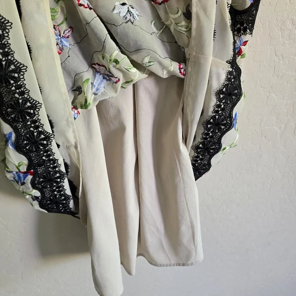 Modcloth Geode Floral Embroidered Lace Dress Size Small - Picture 6 of 14